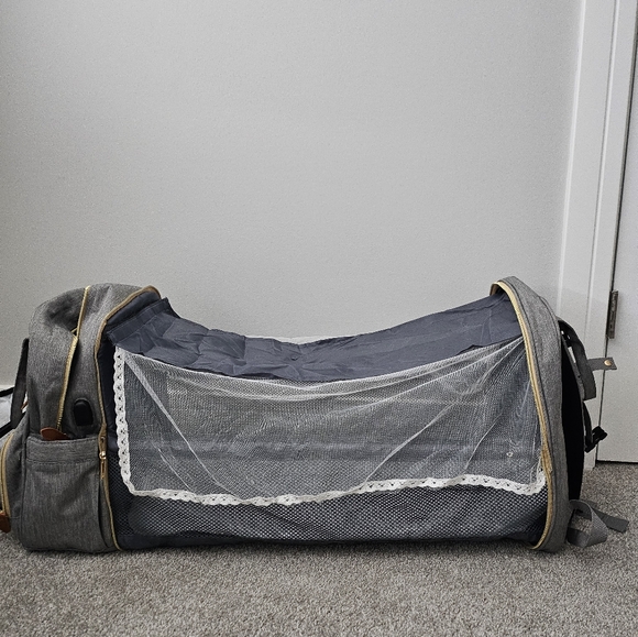 Diaper bag with built in changing station - Picture 7 of 12